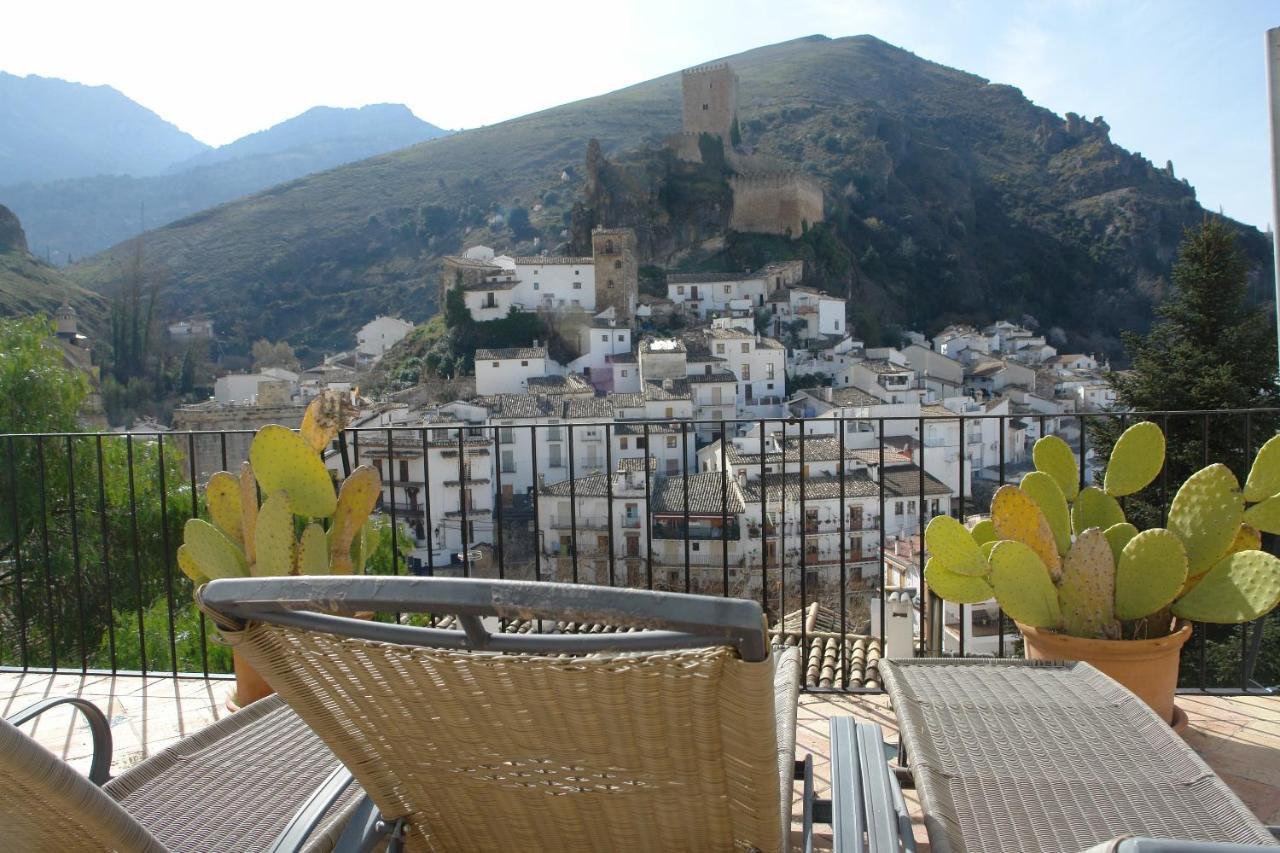 Plaza De Santa Maria Cazorla